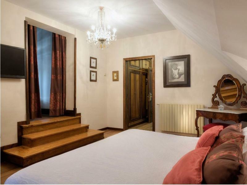 Hotel Y Apartamentos Arias Navia Eksteriør bilde